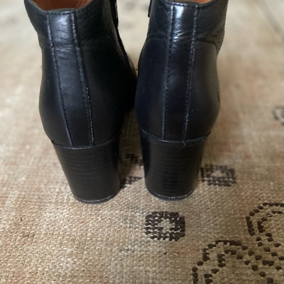 Frye Nora Bootie size 9.5 - Picture 4 of 7